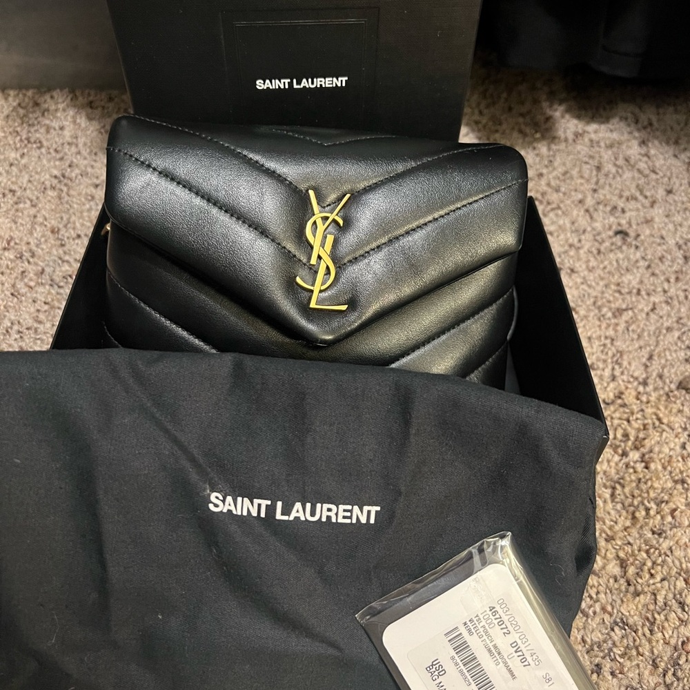 Toy Loulou 😍 Black Leather Bag with Gold Logo